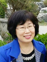 박미자​​​​​​​한국아동문학회 경기도지회장시원문학동인회청암문학작가협회 회장심리상담센터장시집 '모든 시간들에겐 향기가 있다'동시집 '여기 좀 봐'