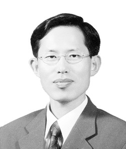 평택문인협회 회원평택아동문학회 회원시원문학 동인음성 감곡초교 수석교사극동대 겸임교수제21회 공무원 문예대전(동시 부문) 은상시집  동시집