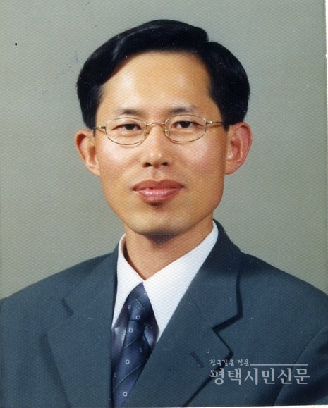 이태동 시인평택문인협회 회원평택아동문학회 회원시원문학 동인음성 감곡초교 수석교사극동대 겸임교수시집 , 동시집 