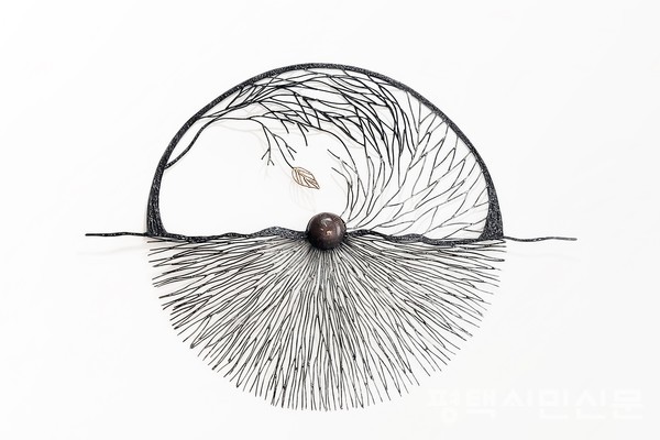 새로운 시작의 꿈, 철·나무, 180×8×150cm, 2021년