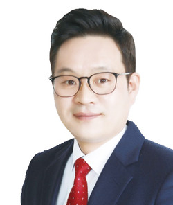 이학수 안재홍기념관건립추진위원회 자문위원경기도의회 의원