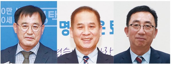 손정호 기획항만경제실장, 신동의 안중출장소장, 김영창 농업기술센터 소장이 6월 29~30일 명예퇴임식을 갖고 공직생활을 마무리했다. 