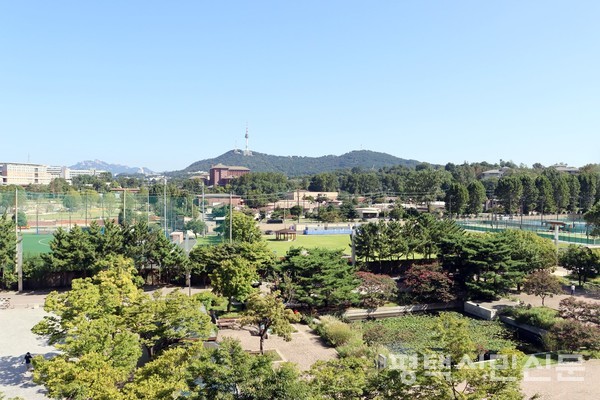 국립중앙박물관에서 바라본 용산미군기지