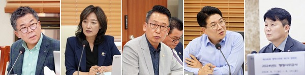 평택시 시의정모니터링센터가 선정한 2024 평택시의회 행감 우수의원 5명. 왼쪽부터 이윤하·김명숙·강정구·최준구·이기형 의원