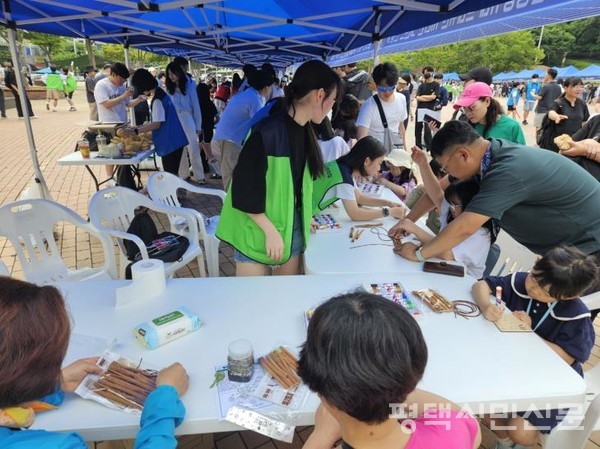 지난해 5월 25일 이충분수공원에서 열린 북부청소년어울림마당 ‘청소년 과학 페어’ 모습