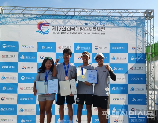 왼쪽부터 원아인, 윤민상, 오승훈 선수, 최범해 코치 