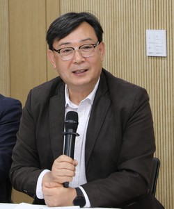 최성일 평택항연구회 회장